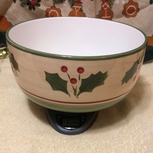 Home Victorian Holly Serving Bowl 5.5”x11”